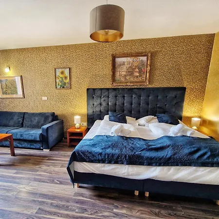 Hotel In Spirit, V Roznovskem Pivovaru - Pivni Lazne, Wellness & Cokoladovna 4*