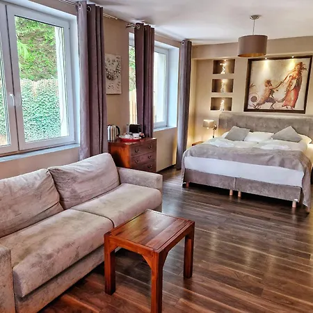 In Spirit, V Roznovskem Pivovaru - Pivni Lazne, Wellness & Cokoladovna Rožnov pod Radhoštěm
