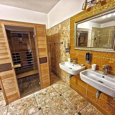 In Spirit, V Roznovskem Pivovaru - Pivni Lazne, Wellness & Cokoladovna Отель 4*