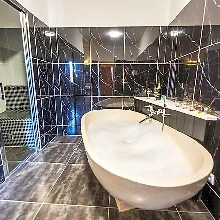 Ξενοδοχείο In Spirit, V Roznovskem Pivovaru - Pivni Lazne, Wellness & Cokoladovna 4*